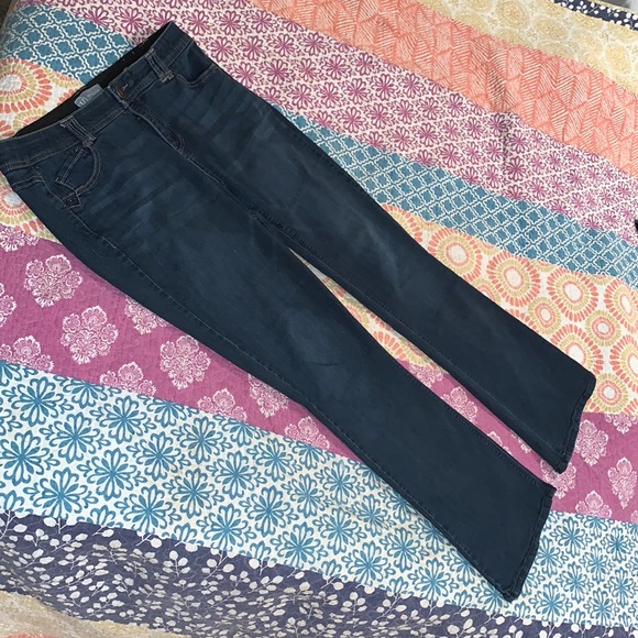 Wit & Wisdom Denim - Wit & Wisdom Absolution Bootcut Jeans. Size 18W